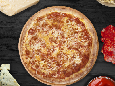 Pizza Suprema (ușor picantă)